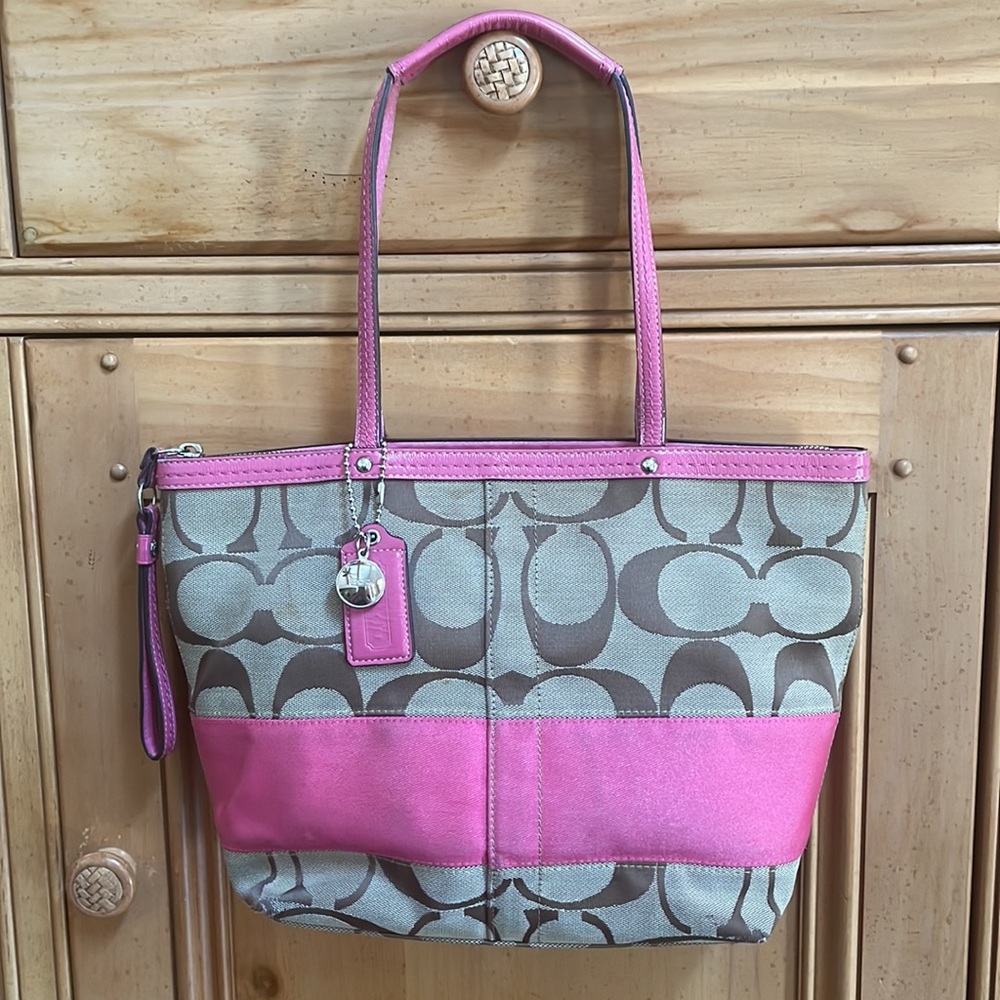 Authentic COACH Tan and Brown Signature Jacquard Pink Stripe Shoulder Bag Tote